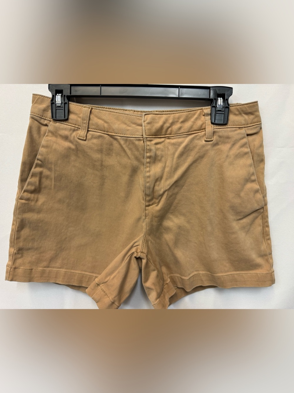 Banana Republic Women's Chino Shorts in Tan